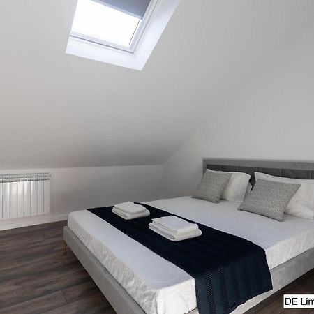 Dona Emilia Guest House & Studio Apartment Building ビアナドカステロ エクステリア 写真