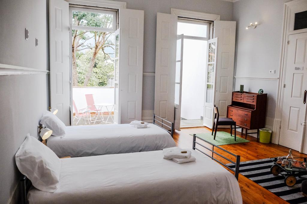 Dona Emilia Guest House & Studio Apartment Building ビアナドカステロ エクステリア 写真