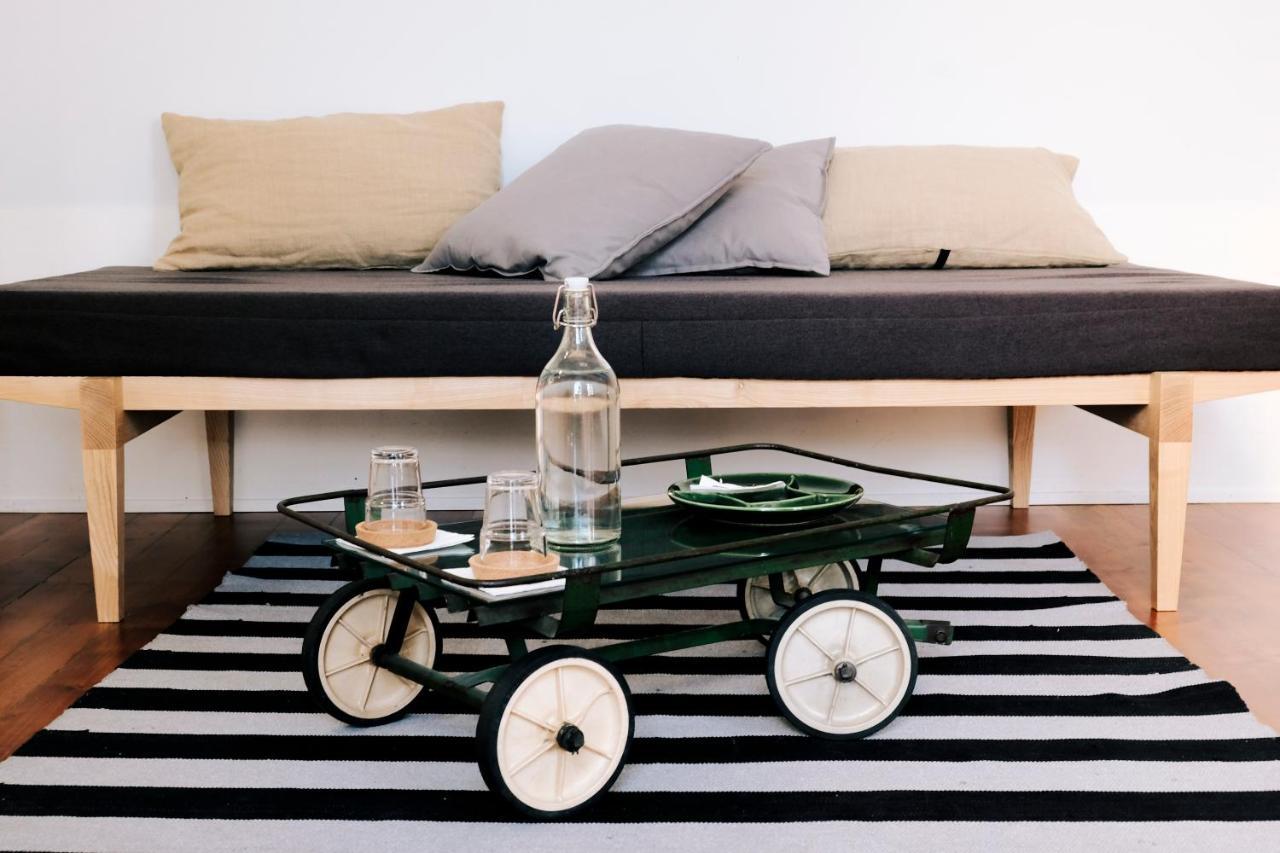 Dona Emilia Guest House & Studio Apartment Building ビアナドカステロ エクステリア 写真